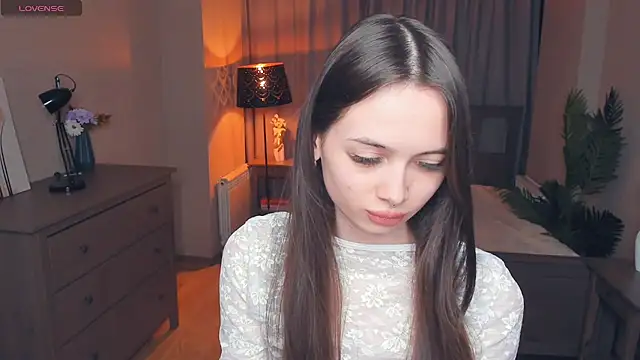 YvonneRobes online show from February 2026 07:21:02 PM