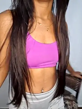 Snapshot of meenina_veneno chatting on February 2026 11:52:01 PM meenina veneno online show from February 2026 11:52:01 PM