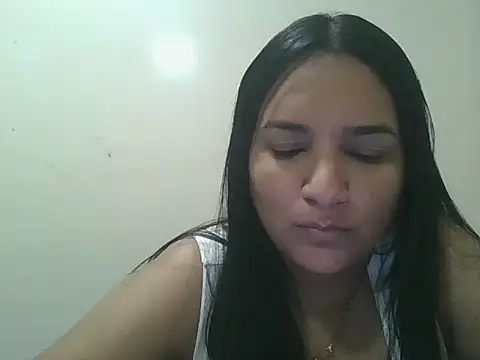 Snapshot of florglair2016 chatting on February 2026 01:58:02 PM florglair2016 online show from February 2026 01:58:02 PM