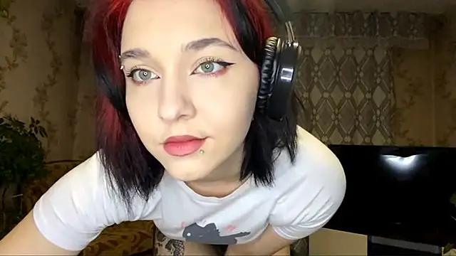 Snapshot of EmilyVeiro chatting on January 2026 05:15:01 PM EmilyVeiro online show from January 2026 05:15:01 PM