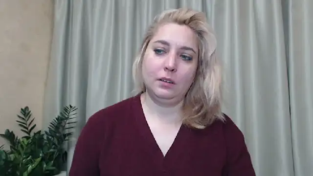Snapshot of sweetpussy13 chatting on December 2024 07:16:01 AM sweetpussy13 online show from December 2024 07:16:01 AM