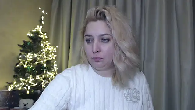 Snapshot of sweetpussy13 chatting on December 2024 10:21:01 AM sweetpussy13 online show from December 2024 10:21:01 AM