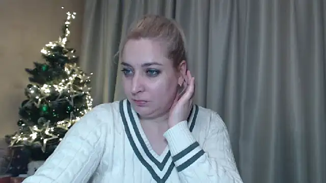 Snapshot of sweetpussy13 chatting on January 2025 10:09:02 AM sweetpussy13 online show from January 2025 10:09:02 AM
