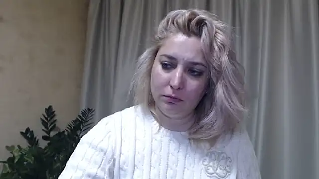 Snapshot of sweetpussy13 chatting on January 2025 10:38:01 AM sweetpussy13 online show from January 2025 10:38:01 AM