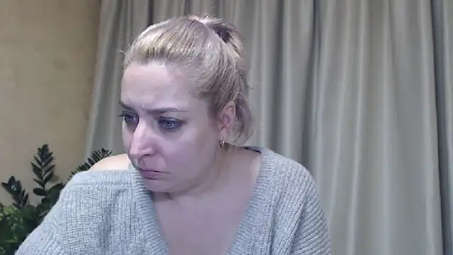 Snapshot of sweetpussy13 chatting on January 2025 10:08:01 AM sweetpussy13 online show from January 2025 10:08:01 AM