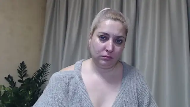Snapshot of sweetpussy13 chatting on January 2025 09:04:02 PM sweetpussy13 online show from January 2025 09:04:02 PM