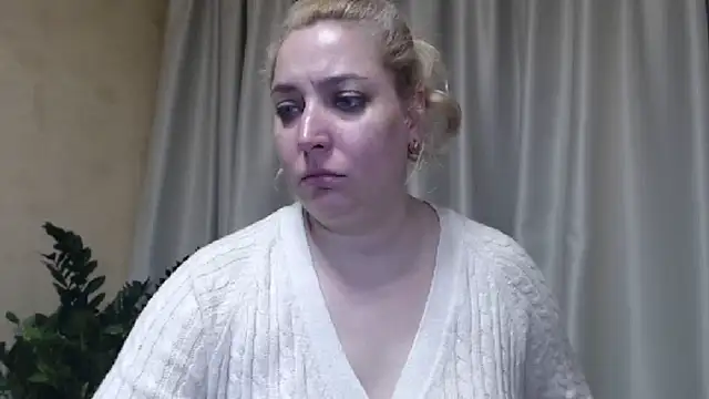 Snapshot of sweetpussy13 chatting on March 2025 10:15:02 AM sweetpussy13 online show from March 2025 10:15:02 AM