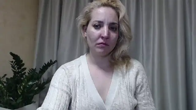 Snapshot of sweetpussy13 chatting on March 2025 08:08:02 PM sweetpussy13 online show from March 2025 08:08:02 PM