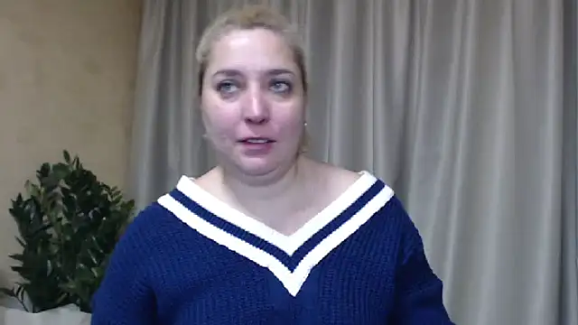 Snapshot of sweetpussy13 chatting on February 2026 06:40:02 AM sweetpussy13 online show from February 2026 06:40:02 AM