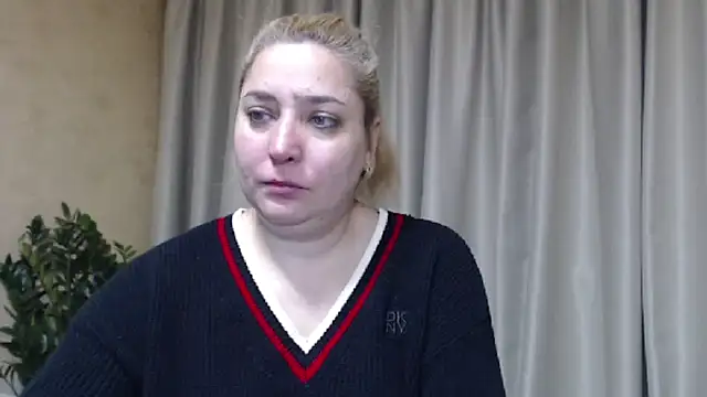 Snapshot of sweetpussy13 chatting on February 2026 06:21:01 AM sweetpussy13 online show from February 2026 06:21:01 AM