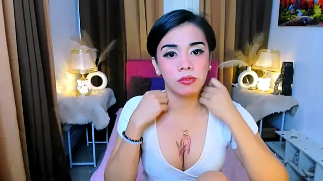 demsayhollywood555 online show from December 2025 06:58:02 PM