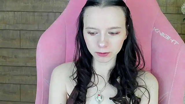 ArinaKubrick online show from February 2026 04:33:01 PM