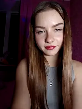 Snapshot of BitterPeach chatting on December 2025 09:10:02 PM BitterPeach online show from December 2025 09:10:02 PM