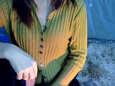 Snapshot of Chichi_86 chatting on January 2026 04:25:01 AM Chichi 86 online show from January 2026 04:25:01 AM