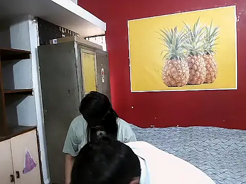 Lovelycouple25 online show from February 2026 07:18:01 AM