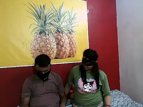 Lovelycouple25 online show from February 2026 06:50:01 AM