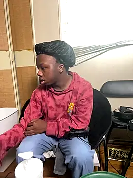 YourLittleBoyfriend online show from December 2025 03:40:02 PM