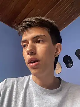 Juan Gomezz26 online show from January 2026 09:20:02 PM