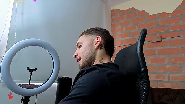 Snapshot of King_meruem chatting on February 2026 08:18:01 PM King meruem online show from February 2026 08:18:01 PM