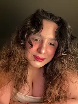 luisa evans online show from December 2025 09:32:02 PM