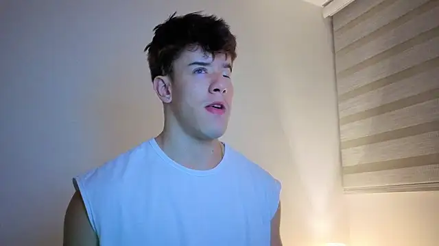 maxxcooper1 online show from December 2025 06:11:01 AM