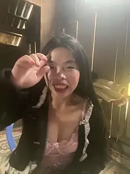Snapshot of lux-su chatting on May 2026 01:56:02 AM lux-su online show from May 2026 01:56:02 AM