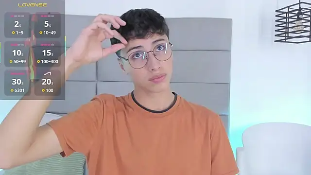 JoshClaarktt online show from March 2026 04:06:01 AM