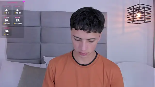 JoshClaarktt online show from April 2026 04:04:01 AM