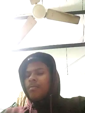 Niteenku online show from December 2025 06:25:02 PM