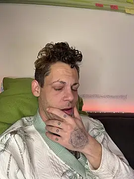 Robbigcum online show from January 2026 09:02:02 AM