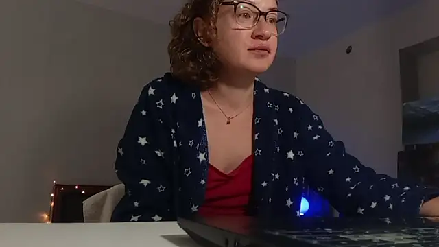 Snapshot of Alice_newhome chatting on May 2026 12:01:01 PM Alice newhome online show from May 2026 12:01:01 PM