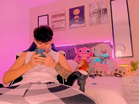 Snapshot of back_thomson chatting on March 2026 01:11:01 AM back thomson online show from March 2026 01:11:01 AM