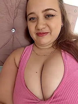 MMia 18 online show from December 2025 02:33:01 PM