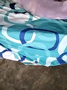 captainofgirl online show from April 2026 12:58:02 PM