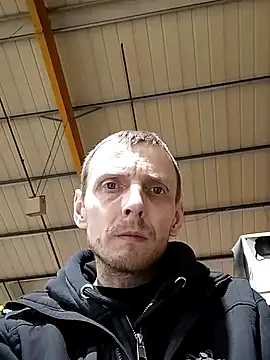 CrookedBunk3527 online show from January 2026 04:09:01 PM