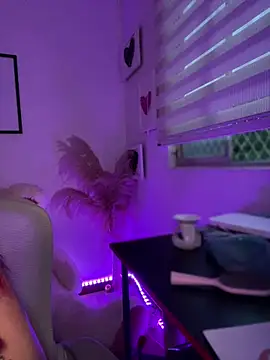 Zarahs Blare1 online show from April 2026 11:13:02 PM