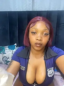 Snapshot of THICKBARBIE32 chatting on July 2026 01:08:01 AM THICKBARBIE32 online show from July 2026 01:08:01 AM