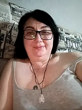 Snapshot of MariSwan222 chatting on April 2026 07:18:01 PM MariSwan222 online show from April 2026 07:18:01 PM
