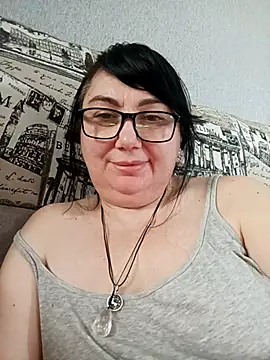 Snapshot of MariSwan222 chatting on April 2026 01:02:02 PM MariSwan222 online show from April 2026 01:02:02 PM