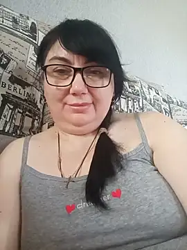 Snapshot of MariSwan222 chatting on April 2026 08:52:02 AM MariSwan222 online show from April 2026 08:52:02 AM
