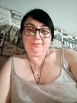 Snapshot of MariSwan222 chatting on May 2026 05:21:02 PM MariSwan222 online show from May 2026 05:21:02 PM