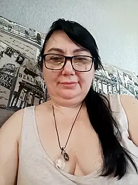 Snapshot of MariSwan222 chatting on May 2026 08:44:02 AM MariSwan222 online show from May 2026 08:44:02 AM