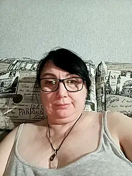 Snapshot of MariSwan222 chatting on June 2026 06:10:01 PM MariSwan222 online show from June 2026 06:10:01 PM