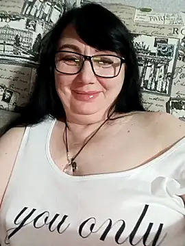 Snapshot of MariSwan222 chatting on June 2026 08:06:01 PM MariSwan222 online show from June 2026 08:06:01 PM