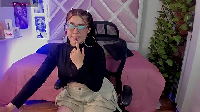 Sraemma online show from December 2025 10:27:02 PM