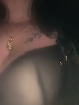 Snapshot of Etopya2388 chatting on April 2026 10:10:02 PM Etopya2388 online show from April 2026 10:10:02 PM