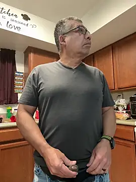 Snapshot of tigre6911 chatting on March 2026 09:22:01 AM tigre6911 online show from March 2026 09:22:01 AM