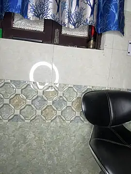 Snapshot of Oh_Priya chatting on February 2026 05:34:01 PM Oh Priya online show from February 2026 05:34:01 PM