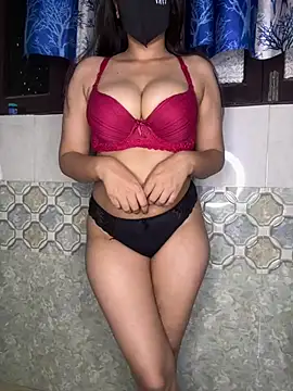 Snapshot of Oh_Priya chatting on March 2026 06:02:01 PM Oh Priya online show from March 2026 06:02:01 PM