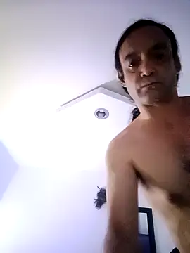 Snapshot of vladopen chatting on February 2026 05:37:02 AM vladopen online show from February 2026 05:37:02 AM